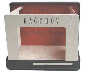 Kacerov, texte de Nathalie Grenier, typographie de François Da Ros, gravures de Nathalie Grenier et Martine Rassineux, Editions Anakatabase, 2003